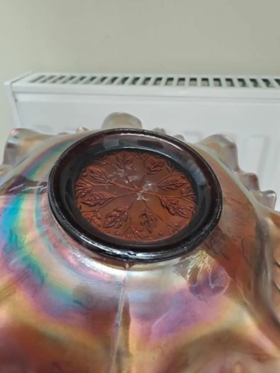Carnival glass bowl - Image 2