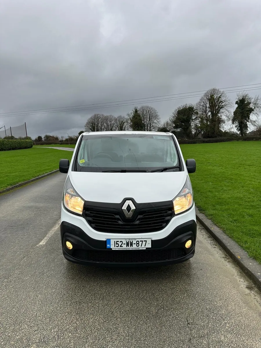 Renault Traffic 2015 Cvrt12/2026 - Image 2