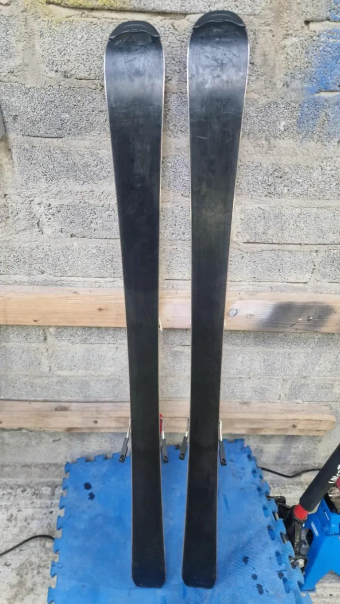 Atomiv Redster skis - Image 2