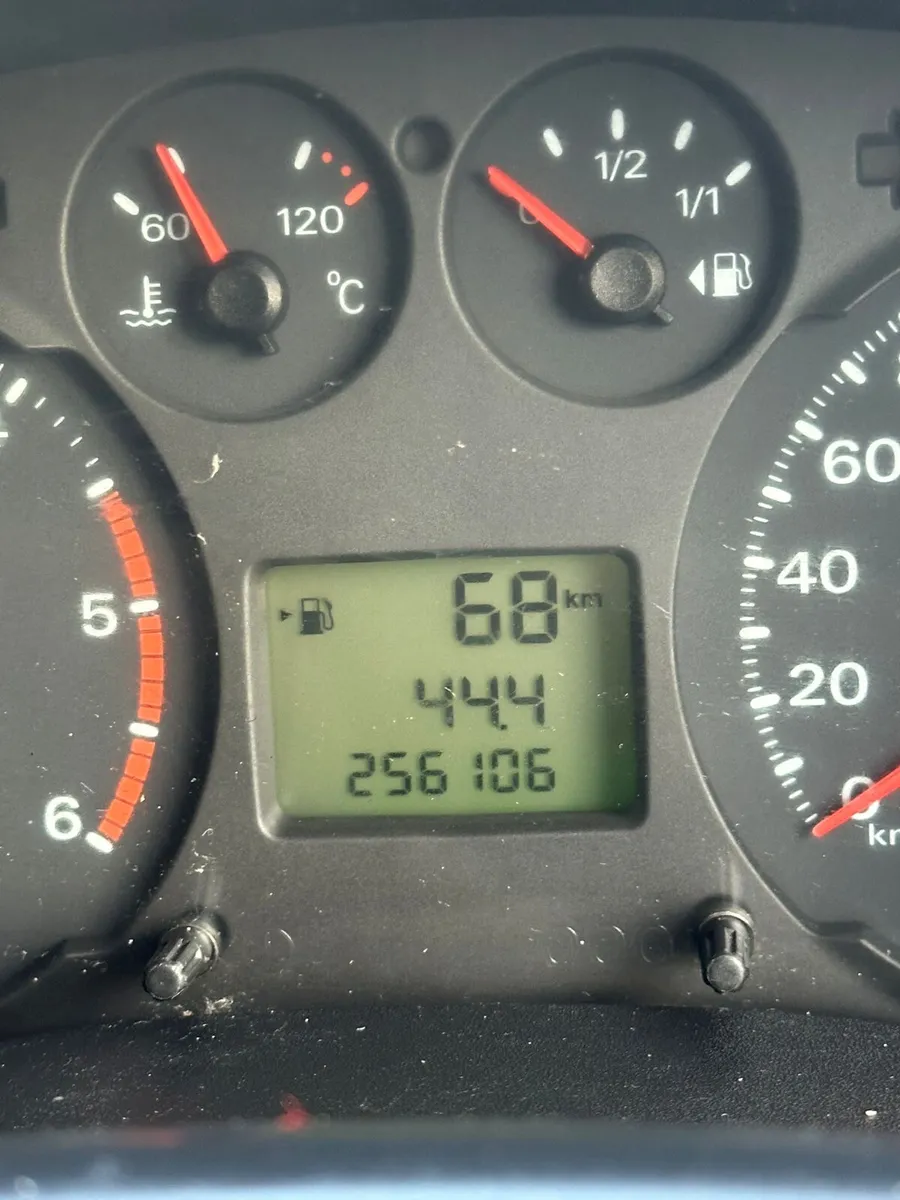 Ford Transit 2014 Cvrt 1/2027 - Image 4