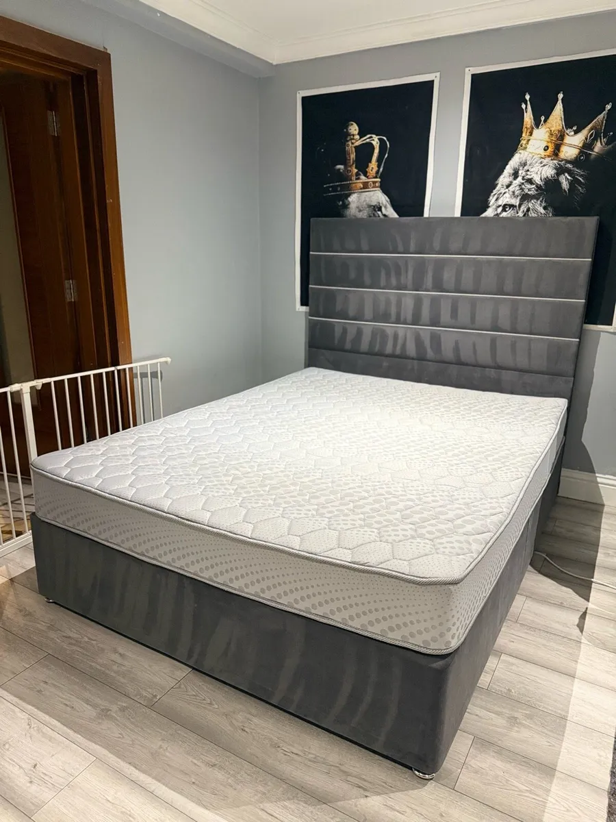 King size bed and mattress - Image 1