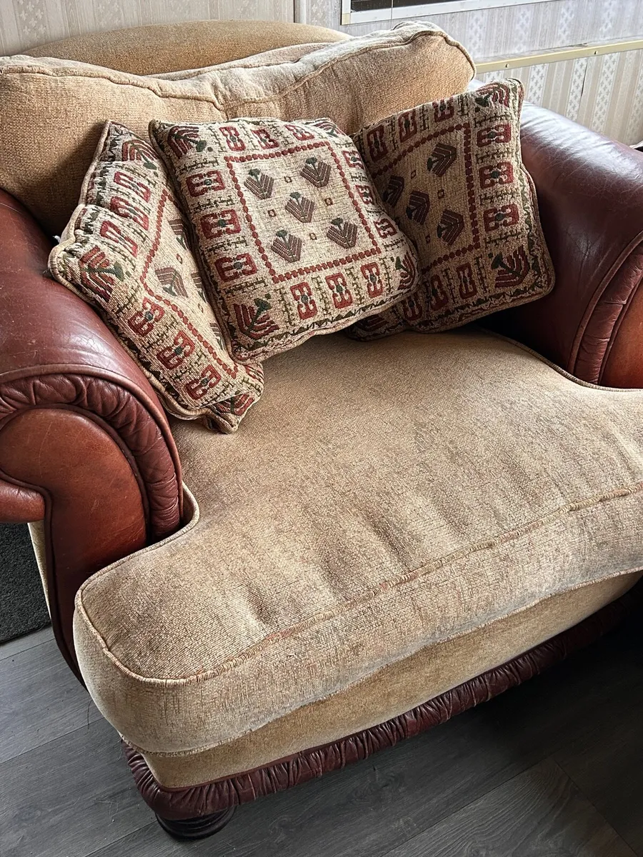 Free to take away sofa set - Image 3
