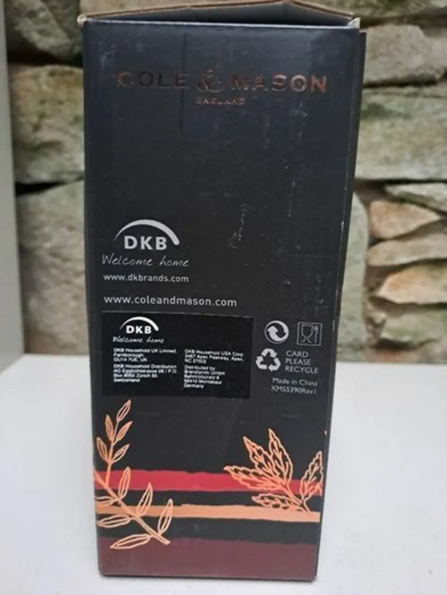 Cole & Mason Saunderton Spice Storage & Shaker - Image 4