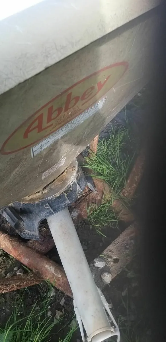 Farm machinery - Image 2