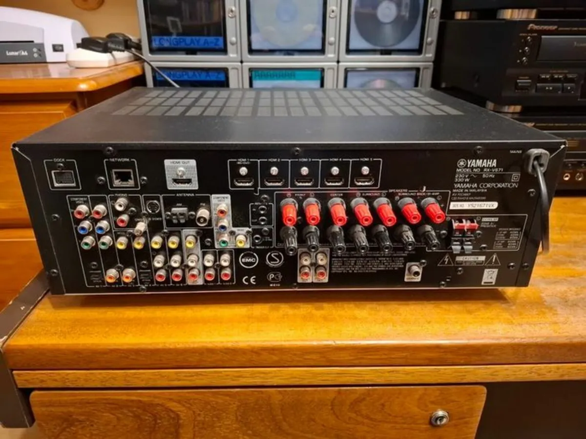 Yamaha RX-V671 3D AV Receiver c/w remote - AS NEW - Image 4