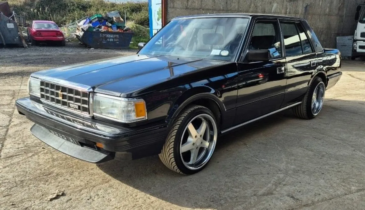 Toyota Crown 1986 - Image 4