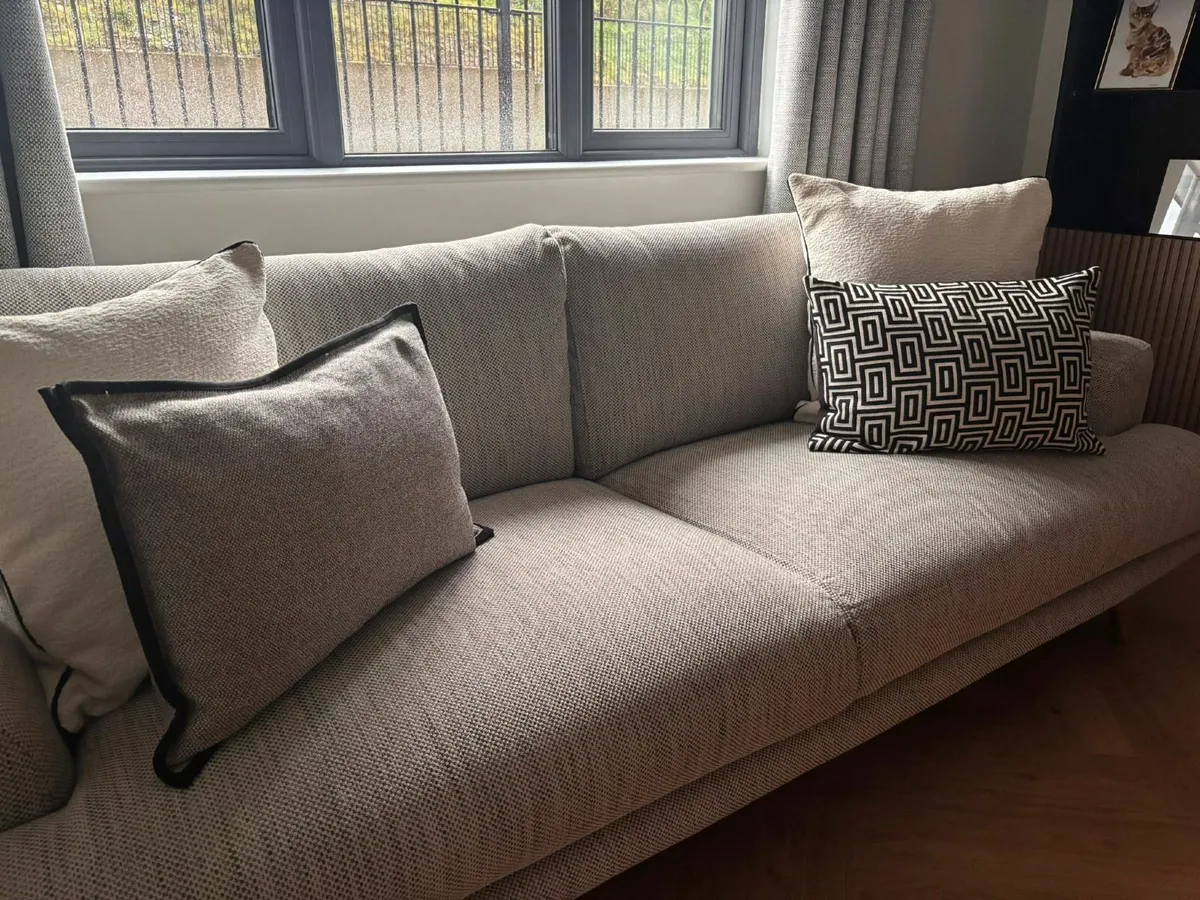 3 Seater Sofa - Image 4