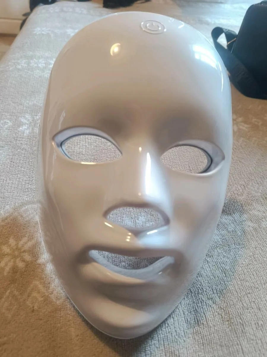 Led therapy face mask - Image 1