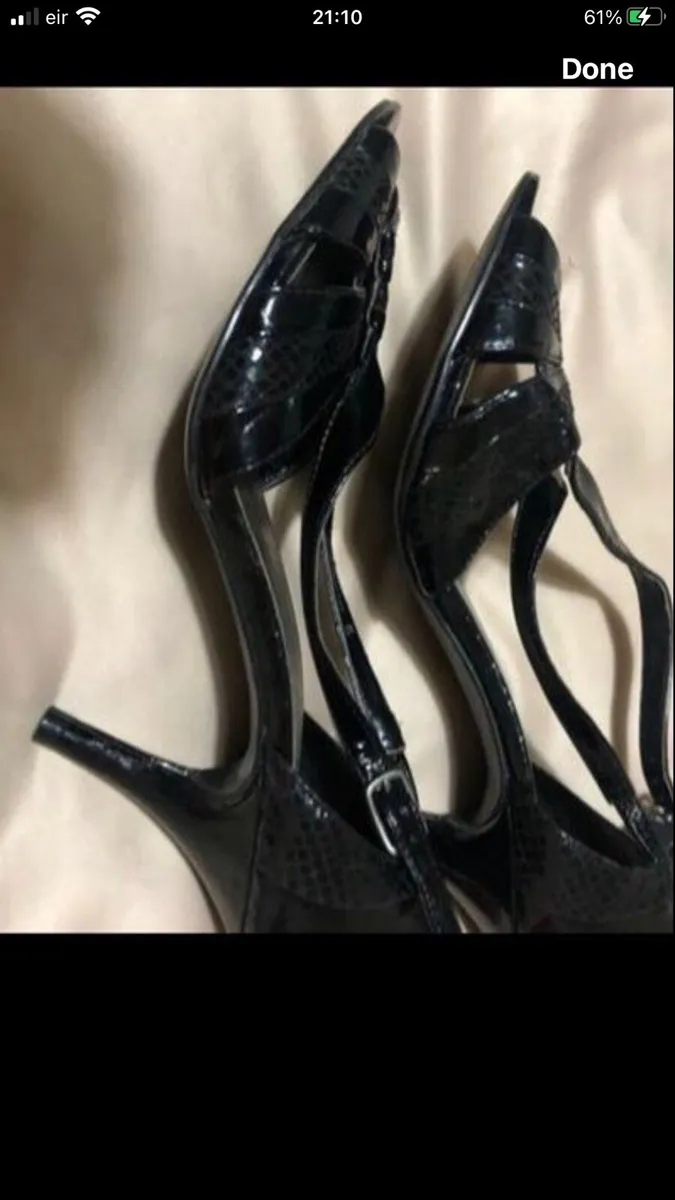 Ladies M&S shoes size 5 €10 - Image 4