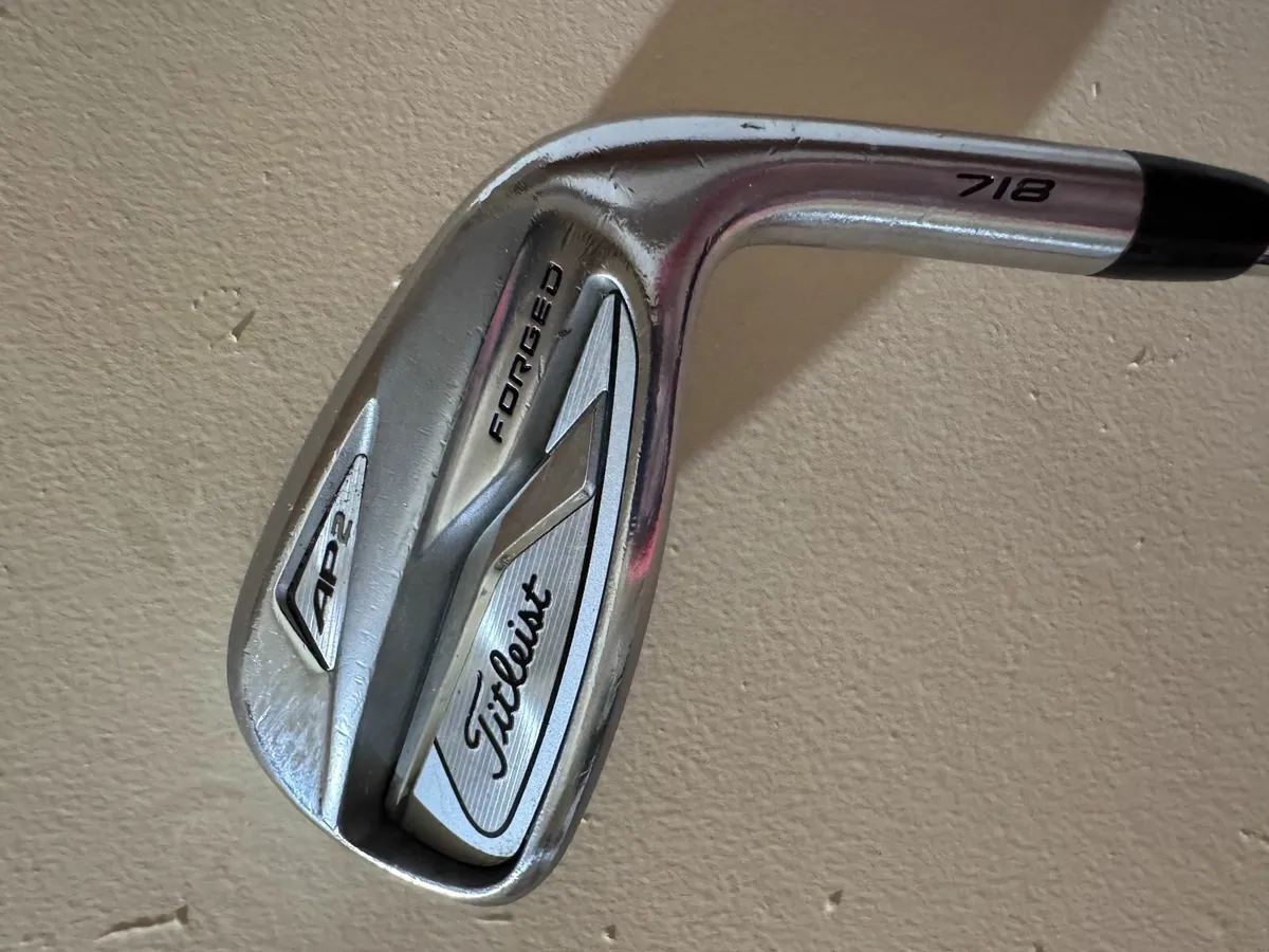 Titleist 718 AP2 (4-PW) - Image 1