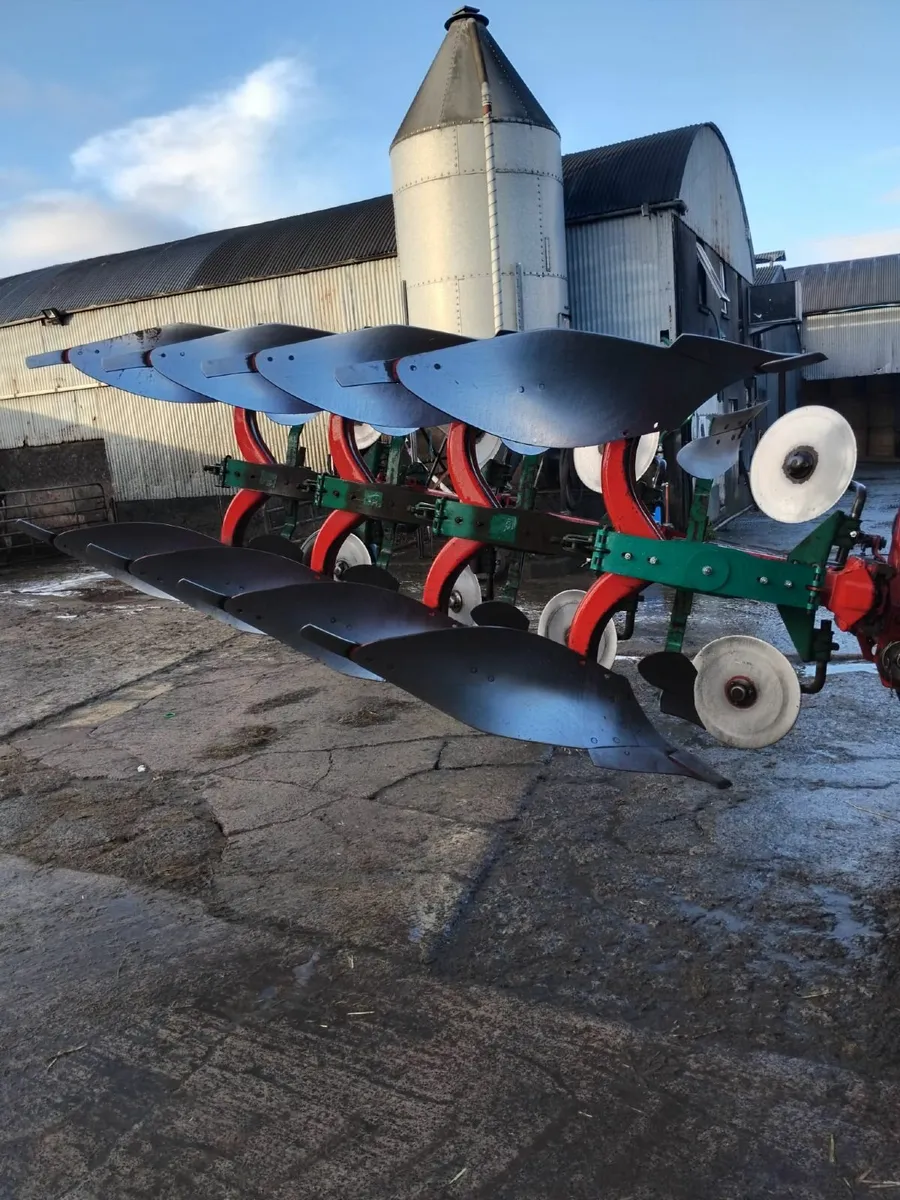 4 furrow kevernaland plough - Image 4