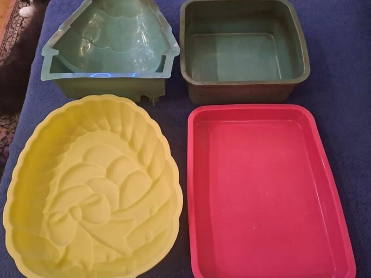 25 Silicone baking moulds - Image 3