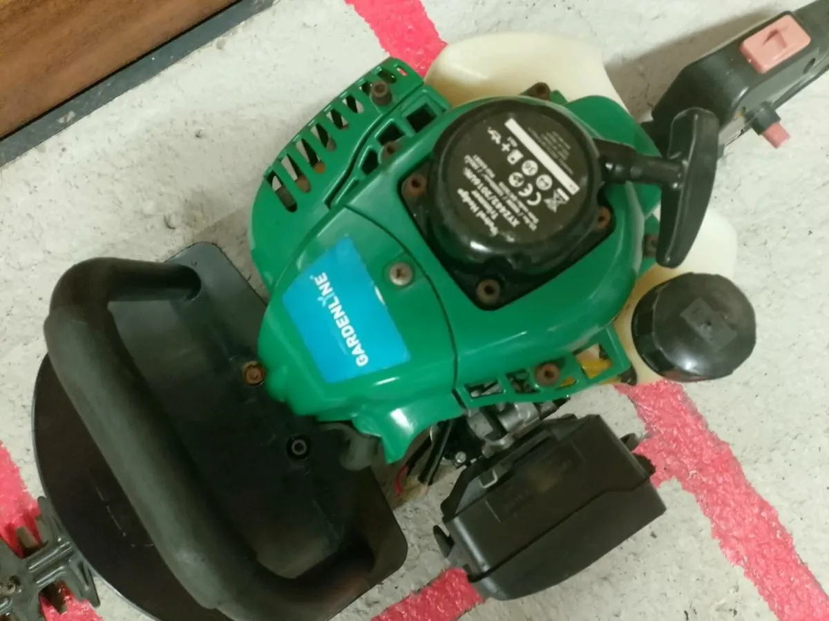 Hedge cutters - Image 2