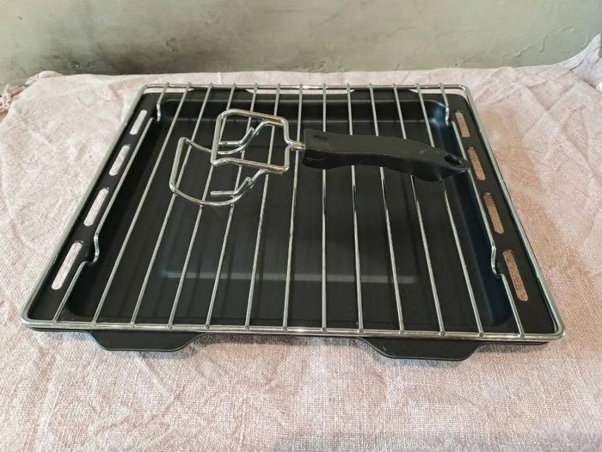 Baking tray and rack new - Image 1