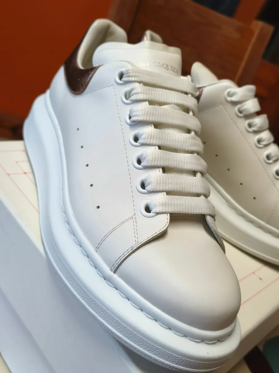 Alexander MC QUEEN trainers - Image 1