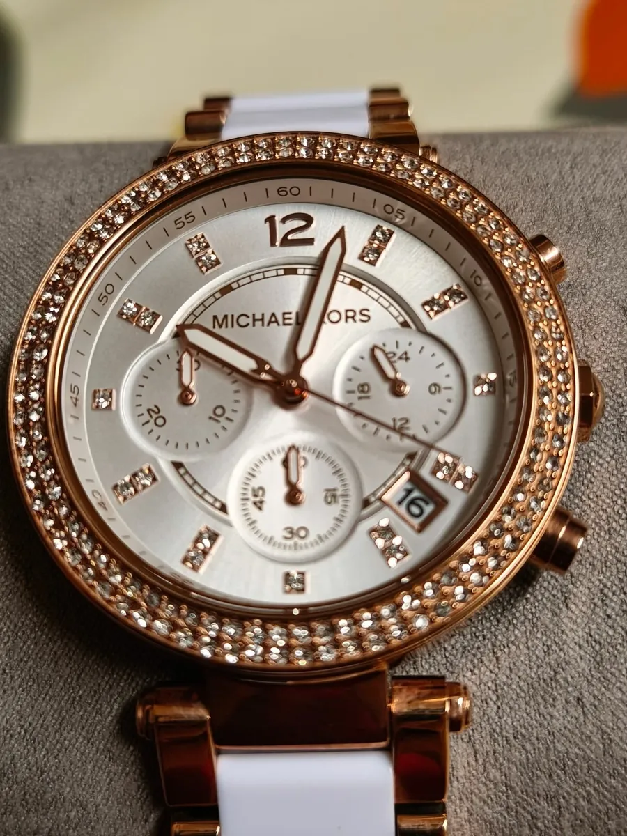 Brand mew Michael kors watch - Image 1