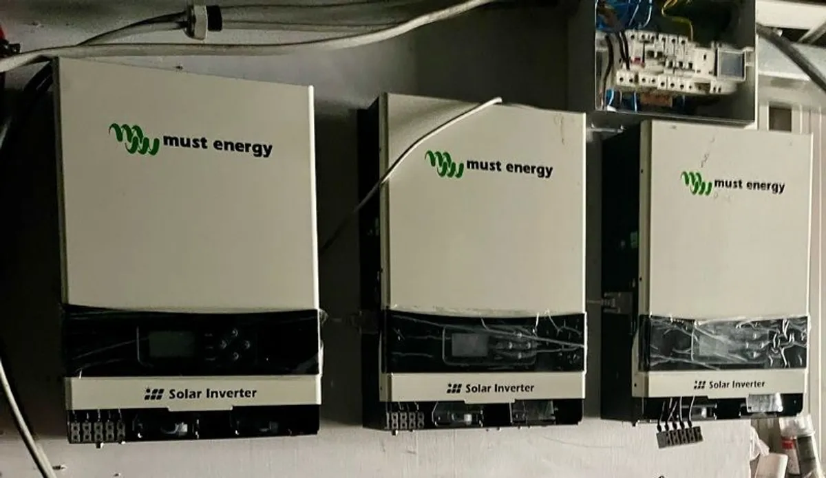 3 MUST Energy 3KW 24V Hybrid Home Solar Inv... MP1900 Plus 3KW-WIFI