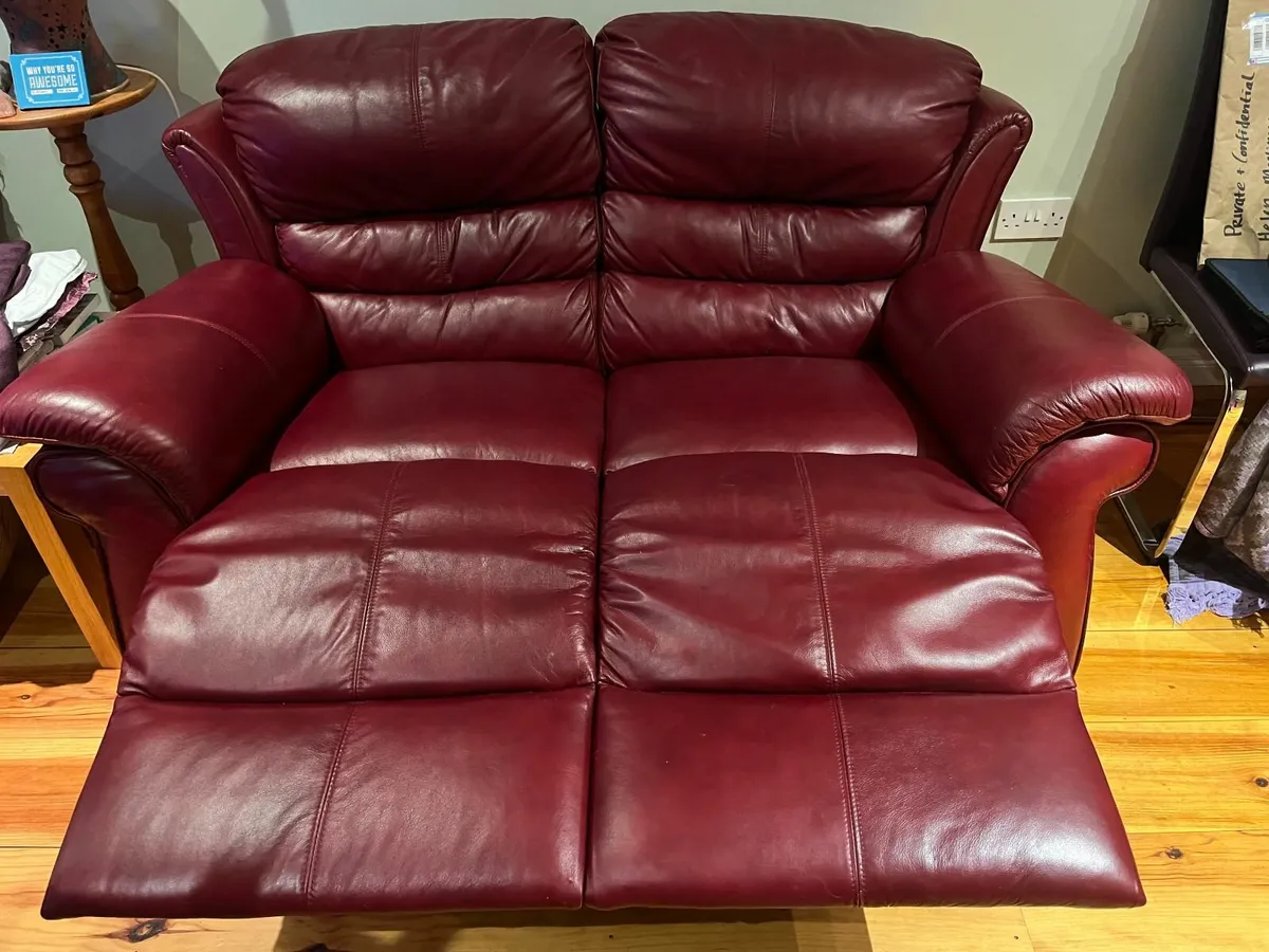 2 seater & 3 seater recliner sofas - Image 4