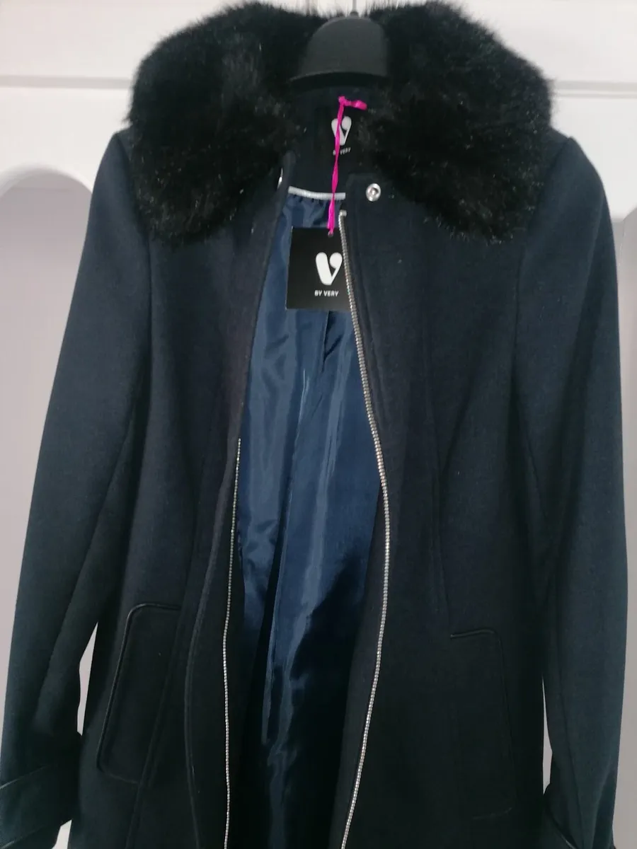 Brand New Fully Lined Black Coat by VERY for Sale - Image 2