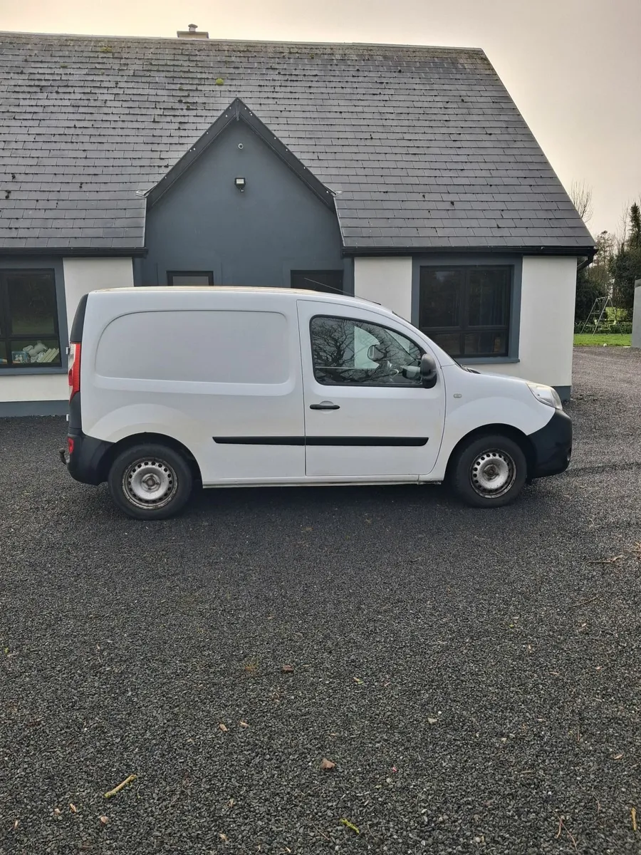 Renault Kangoo 2015 - Image 2
