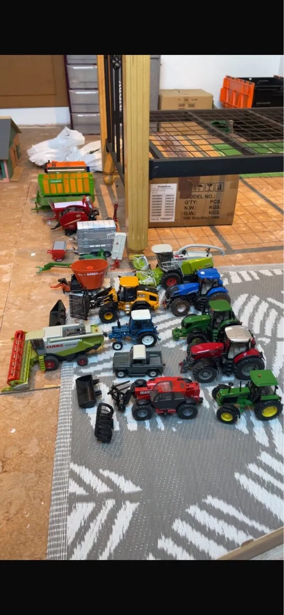 Farm toys - Image 1