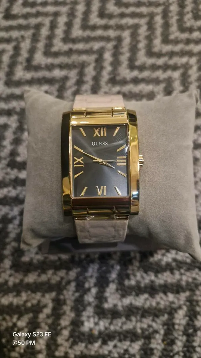 Mens Guess Clyde 34mm watch - Image 1