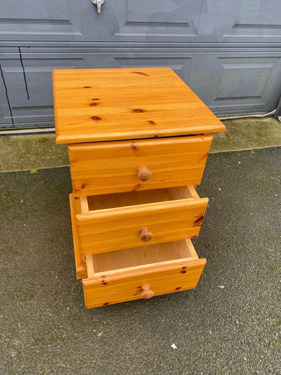 Pine locker - Image 2