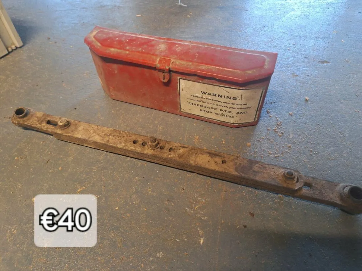 Tractor bits and tools - Image 1