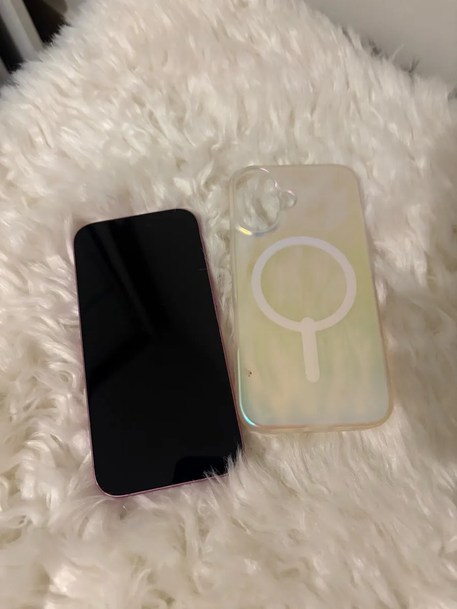 iPhone 16 pink sim free 128GB mint condition - Image 2