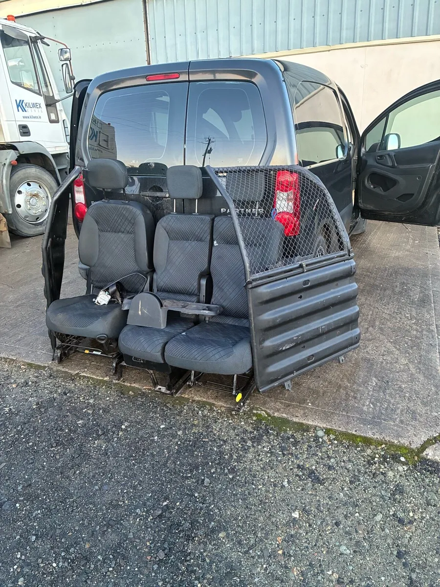 Berlingo/Partner seats and bulkhead - Image 3