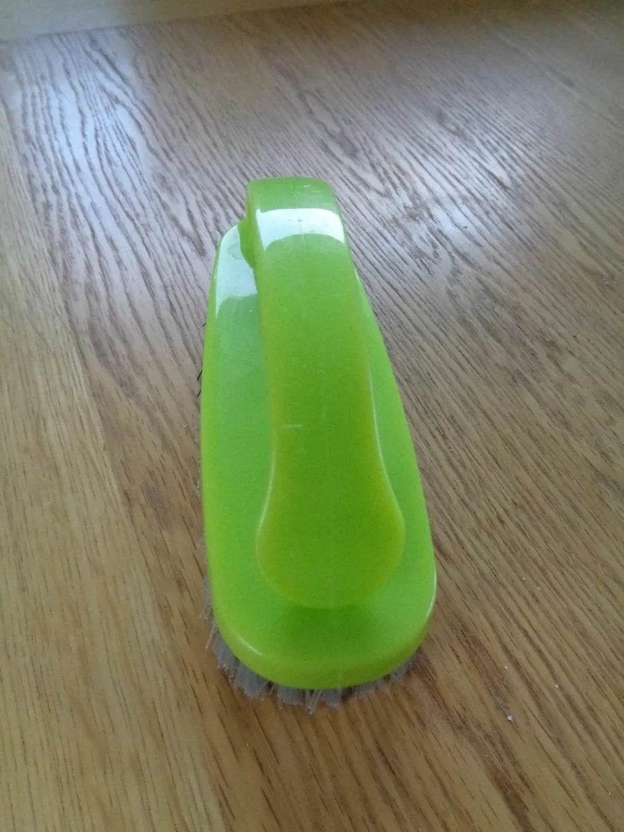 Hand Held Scrubbing Brush for Sale - Image 3