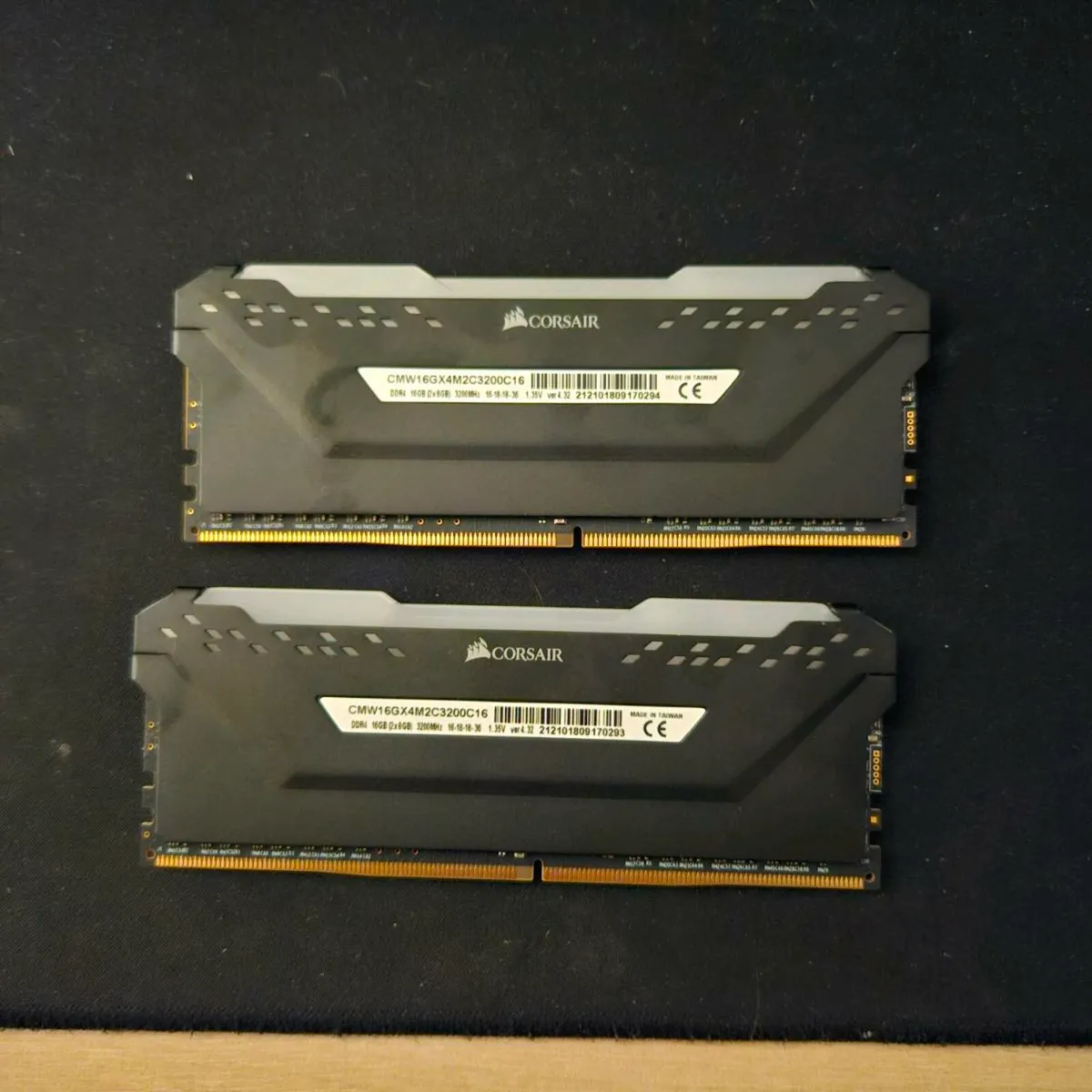 Corsair Vengeance RGB 3200Mhz 16GB Kit