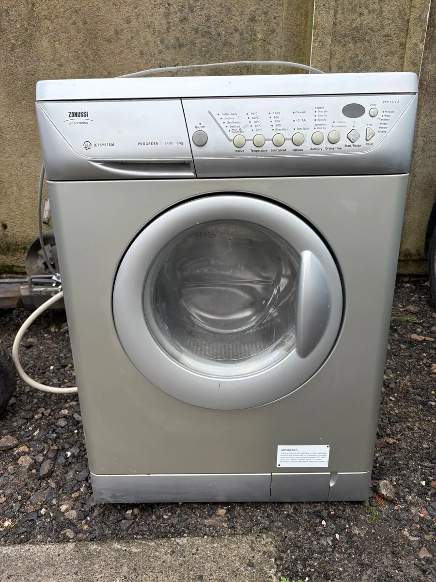 Washer and dryer - Image 4