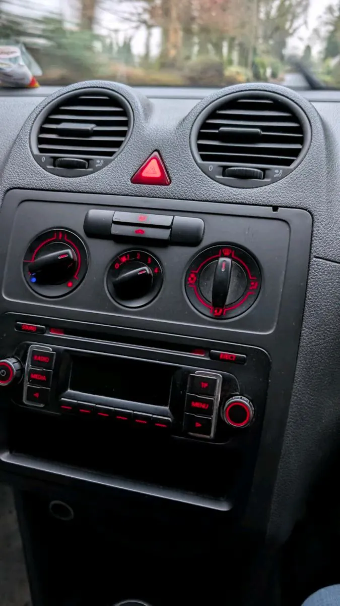 VW Caddy - Image 3