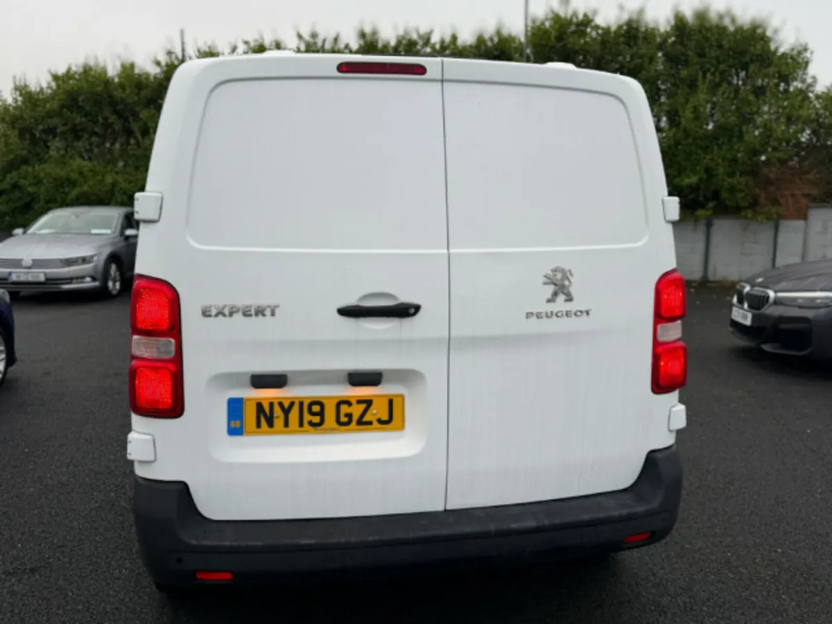 Peugeot Expert BLUE HDI PROFESSIONAL STANDARD - Image 4