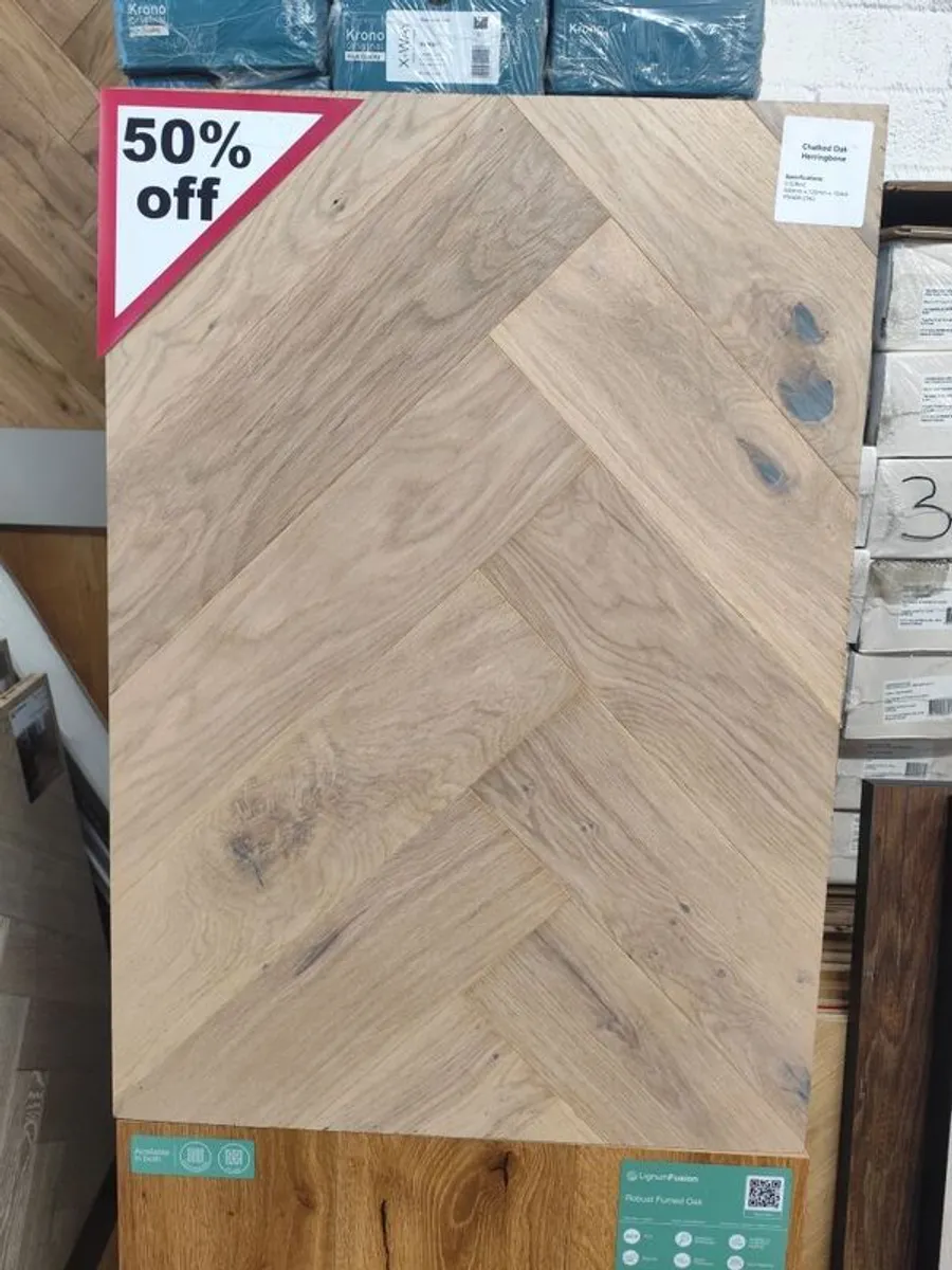 15 mm engineered Herringbone washed oak - Image 1
