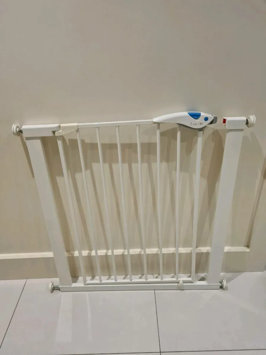 Lindam stair gate - Image 4