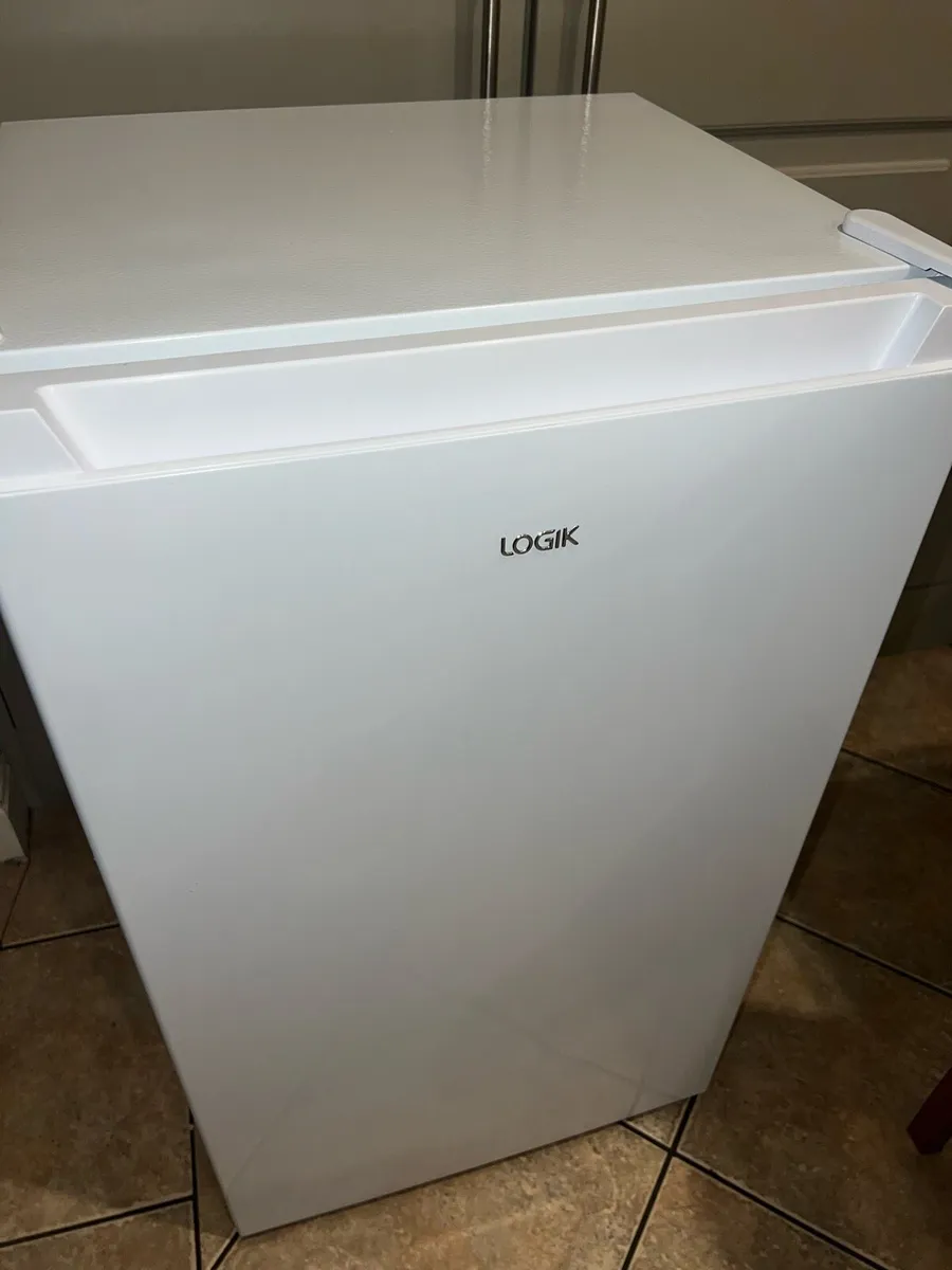 New undercounter Fridge - Image 1