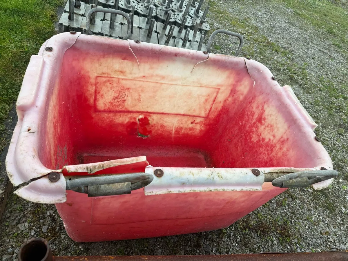 Cement/Mortar Tub - Image 2