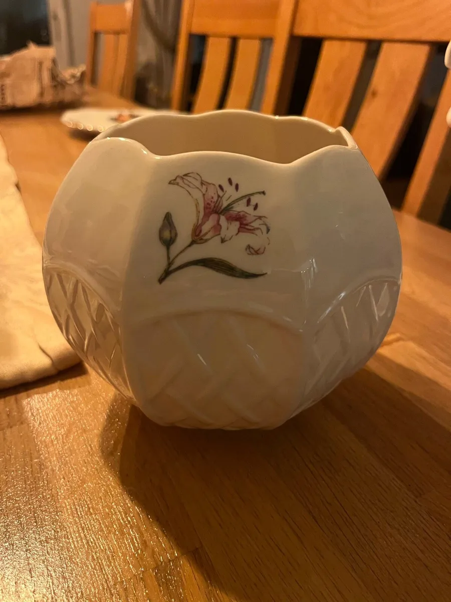 Beleek Vase - Image 2