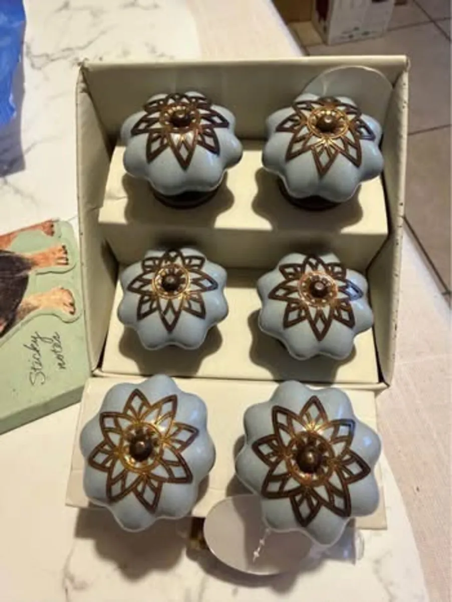 Ceramic knobs - Image 1