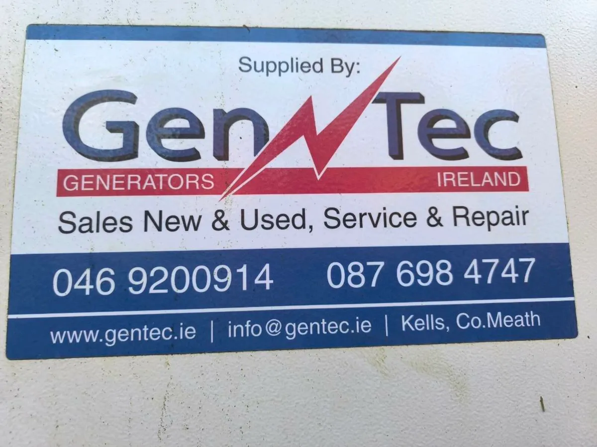 FG Wilson 550kvs generator  ex standby low hours - Image 3