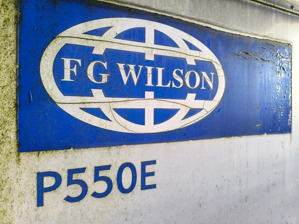 FG Wilson 550kvs generator  ex standby low hours - Image 4