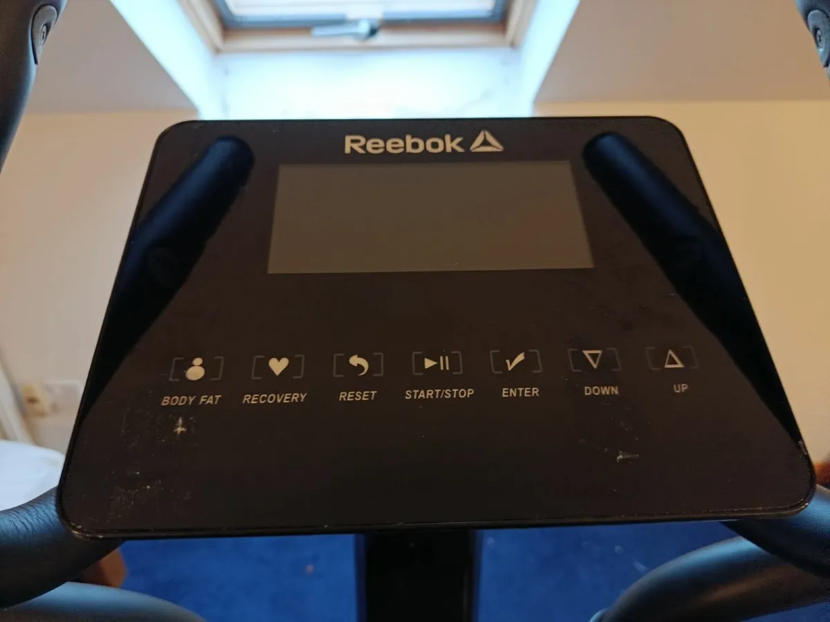 Cross trainer - Image 2