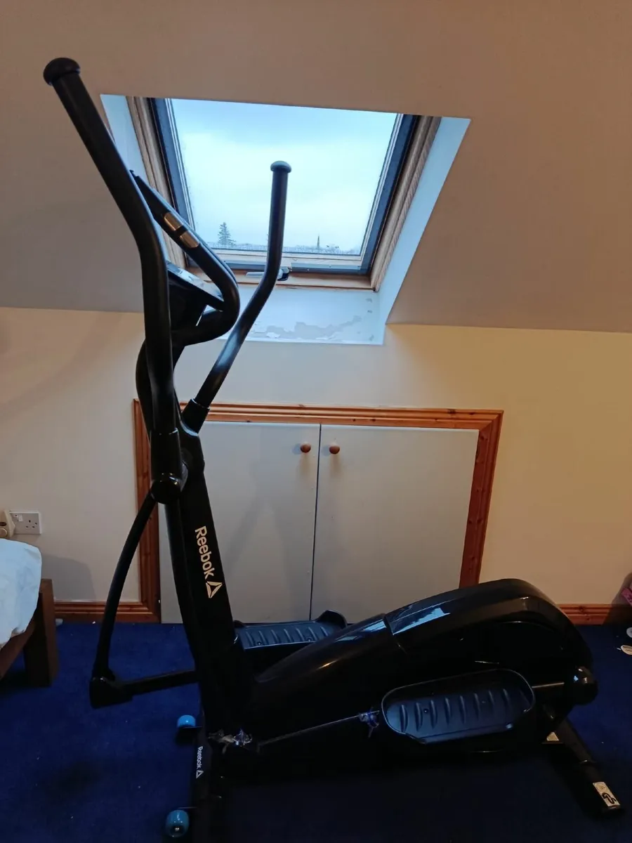 Cross trainer - Image 3