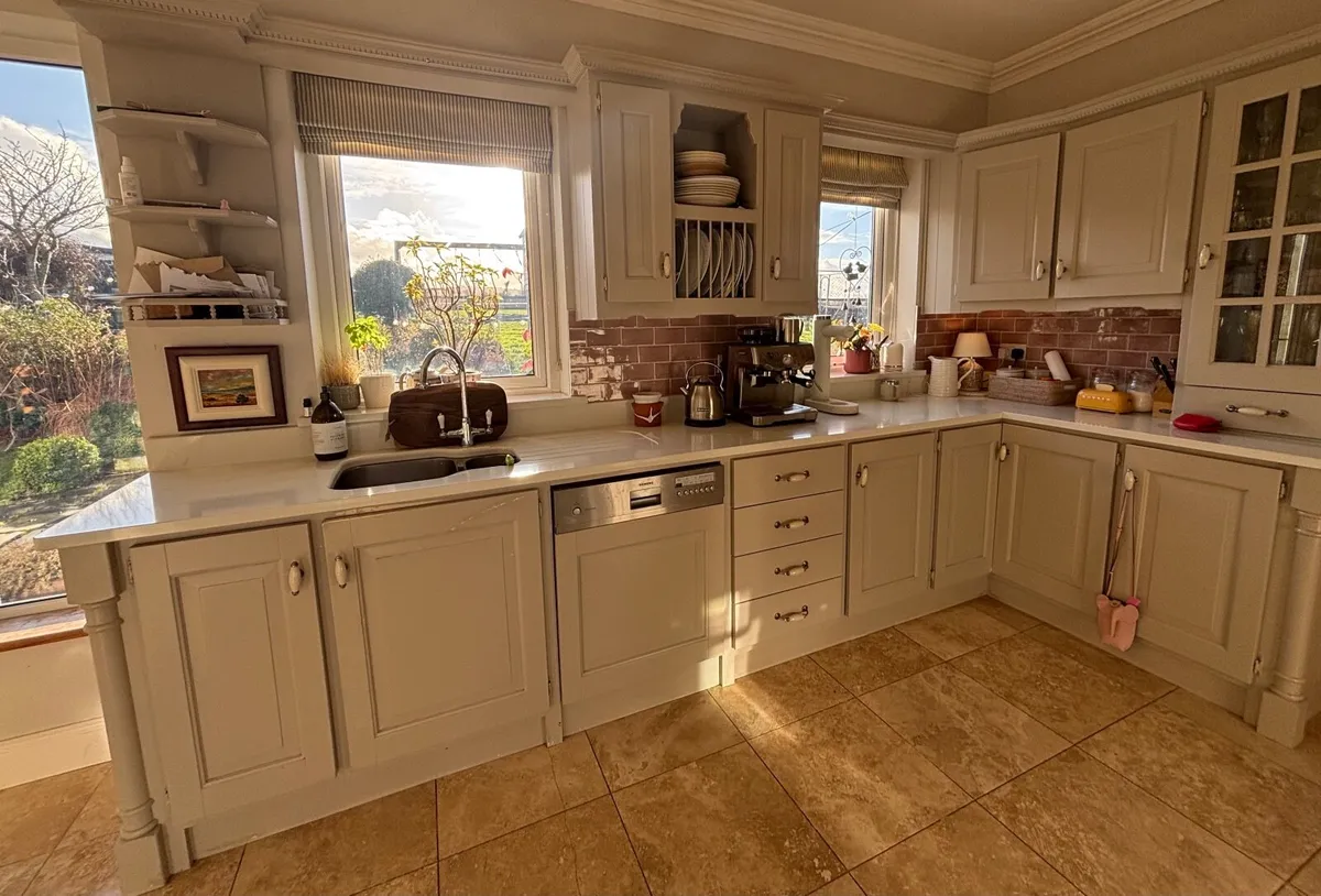 Solid wood kitchen, Appliances & Quartz Worktop - Image 1