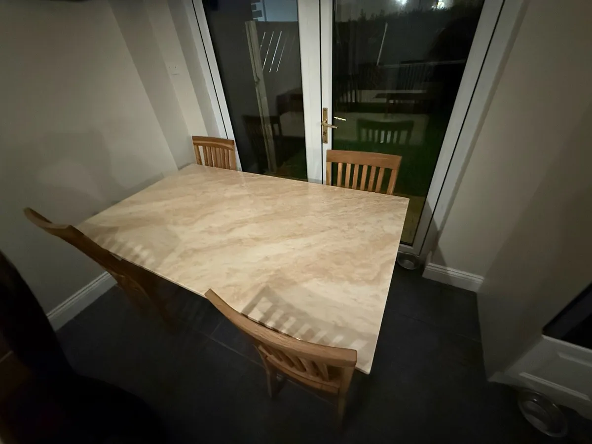 Table and chairs - Image 4