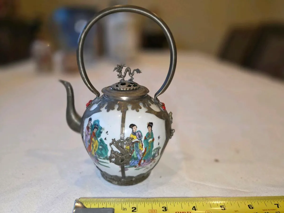 Antique Chinese Tea Pot - Image 3
