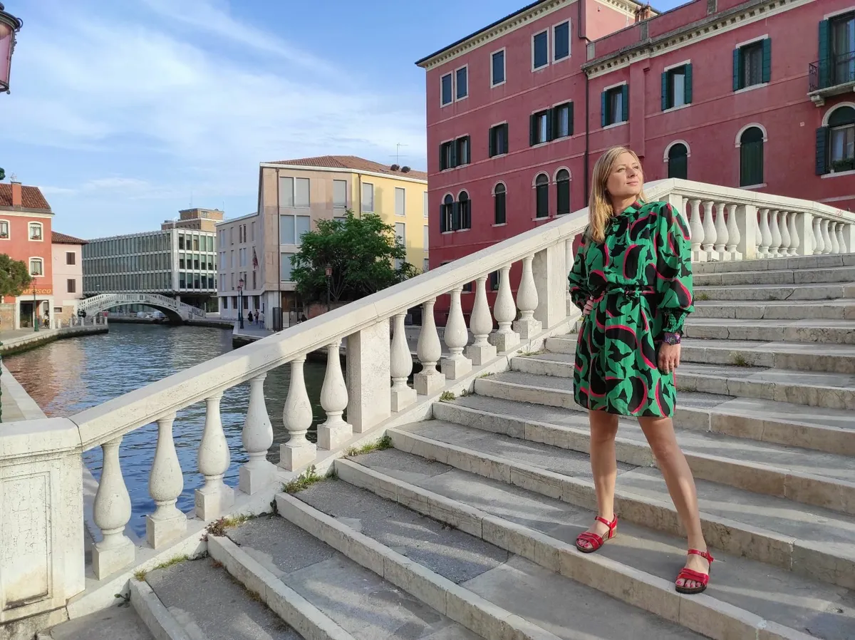 Stylish green dress - Image 3