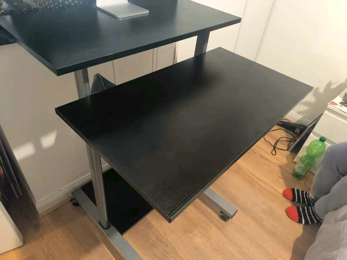 Height adjustable desk - Image 2
